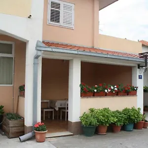 Mise Apartman